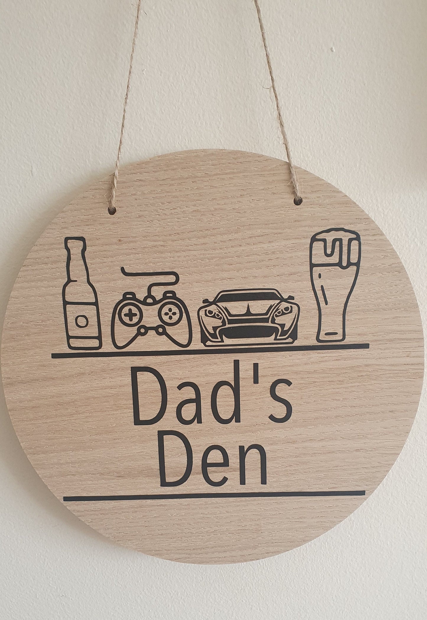Daddy's Man Cave Plaque | Father's Day Gift | 20cm Round Sign | Hanging Decoration | Custom Gift | Dad's Shed | Man Cave | Irish | Ireland