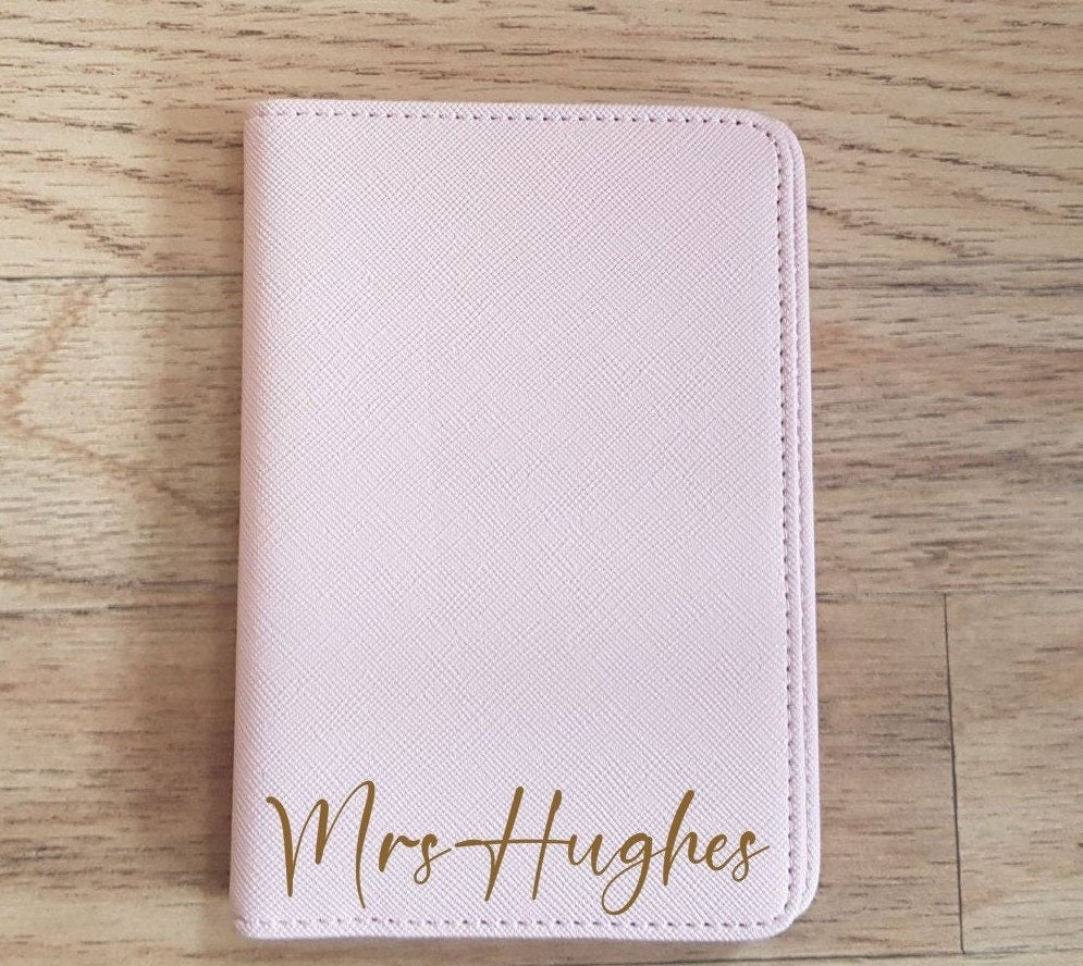 Mr & Mrs Passport Cover And Luggage Tag Set | Passport Holder | Honeymoon | Wedding Gift | Travel | Bride | Personalised | Ireland | Irish