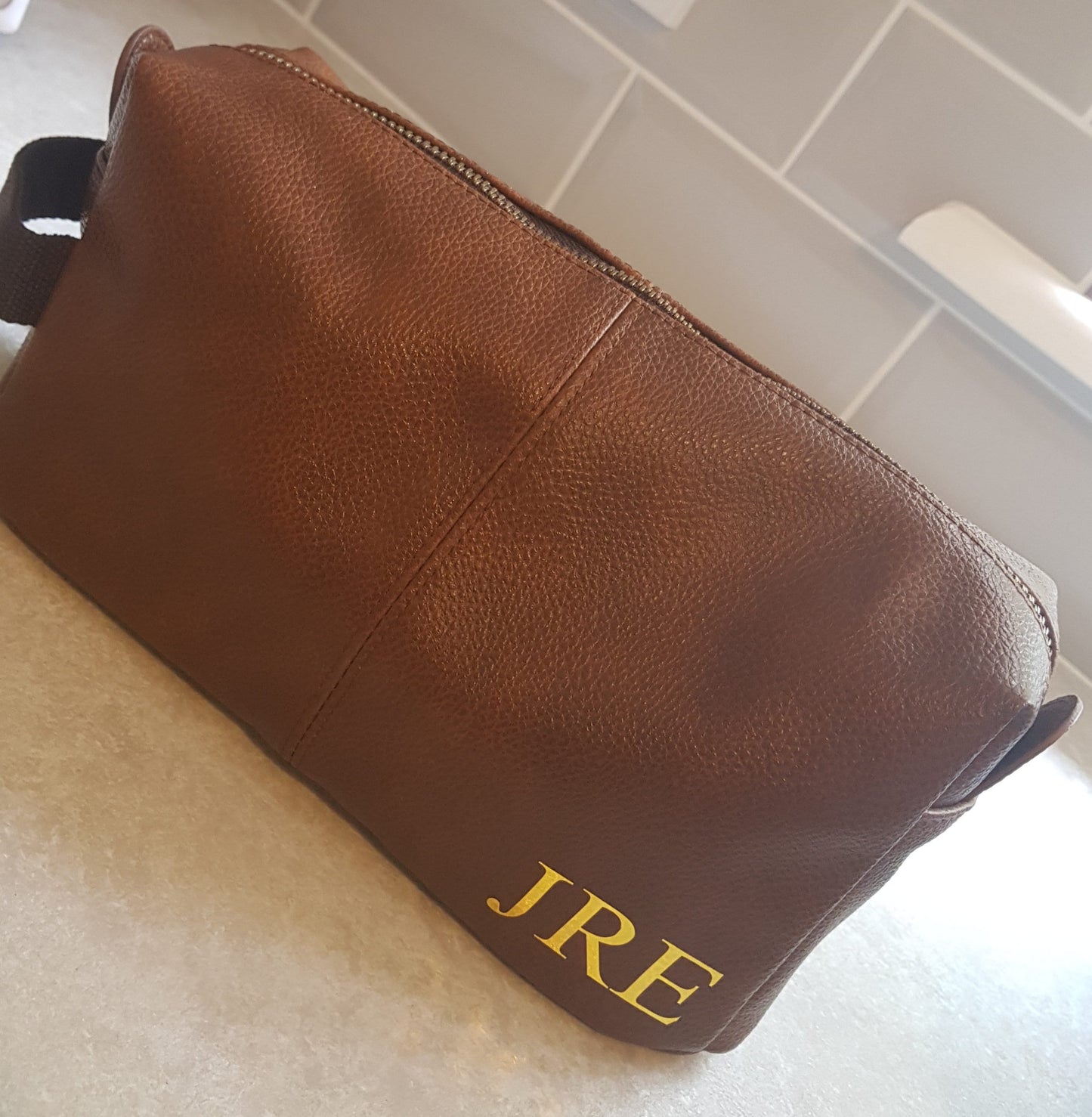 Personalised Mens Washbag | Father's Day Gift | Initial | Name | Monogram | Present For Dad | Husband | Gym Bag | Leather Look | Ireland