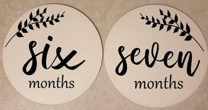 Baby Milestone Discs Set | Monthly Plaques | Newborn Birth Announcement | Photo Prop | Hello World | Baby Shower Gift | Ireland | Irish