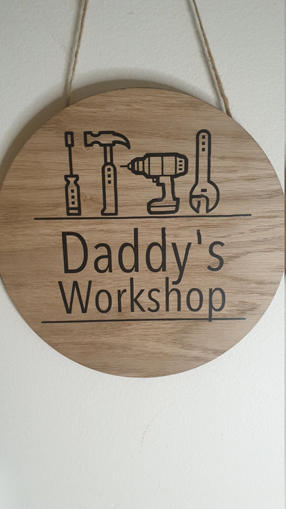 Daddy's Man Cave Plaque | Father's Day Gift | 20cm Round Sign | Hanging Decoration | Custom Gift | Dad's Shed | Man Cave | Irish | Ireland